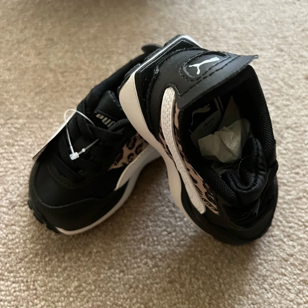 PUMA Cruise Rider‎ Size 4C NEW